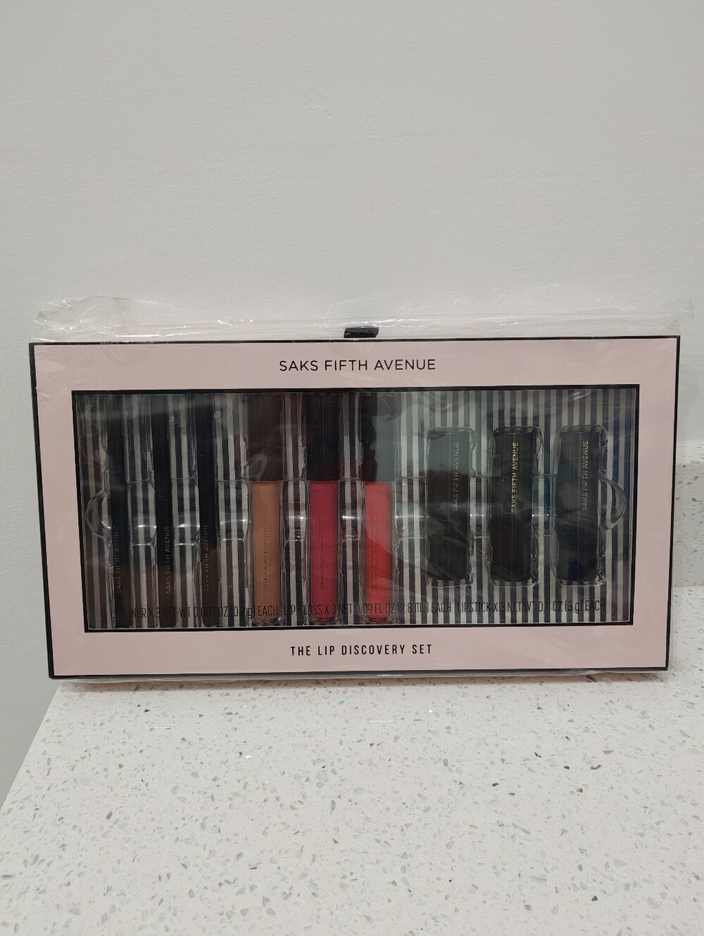 New Saks Fifth Avenue The Lip Discovery Set